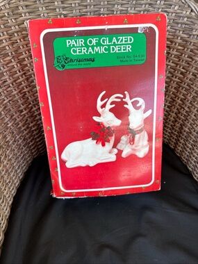 Pair of White Glazed Ceramic Deer Christmas Around the World 9x7x 5 Original Box